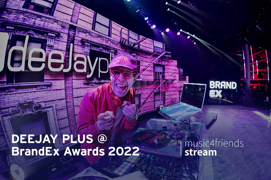 Deejay Plus bei den hybriden BrandEx Awards 2022 in deutscher Veranstaltung.